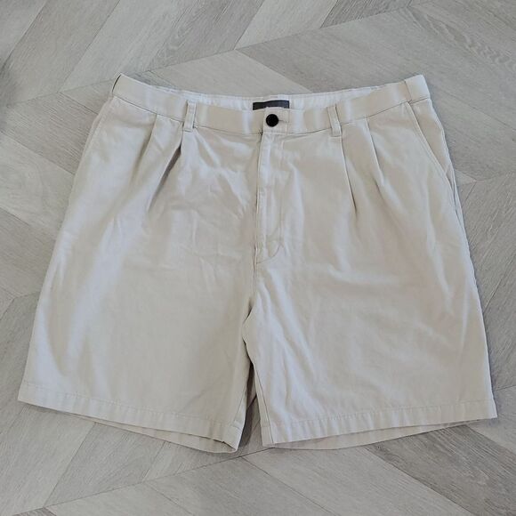 CROFT & BARROW Mens 100% Cotton Relaxed-Fit Double Pleat Shorts, Size 40 - Picture 1 of 3
